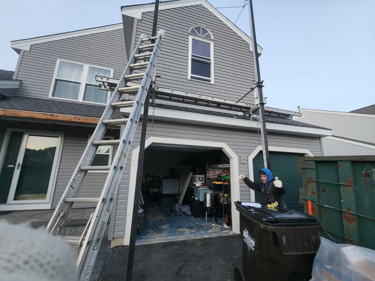 Vinyl siding installation on a Pennsylvania home